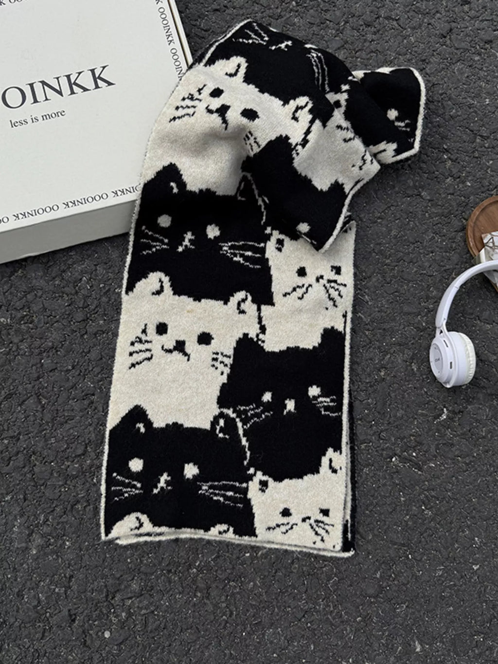 Cute Cat Pattern Knitted Long Scarf