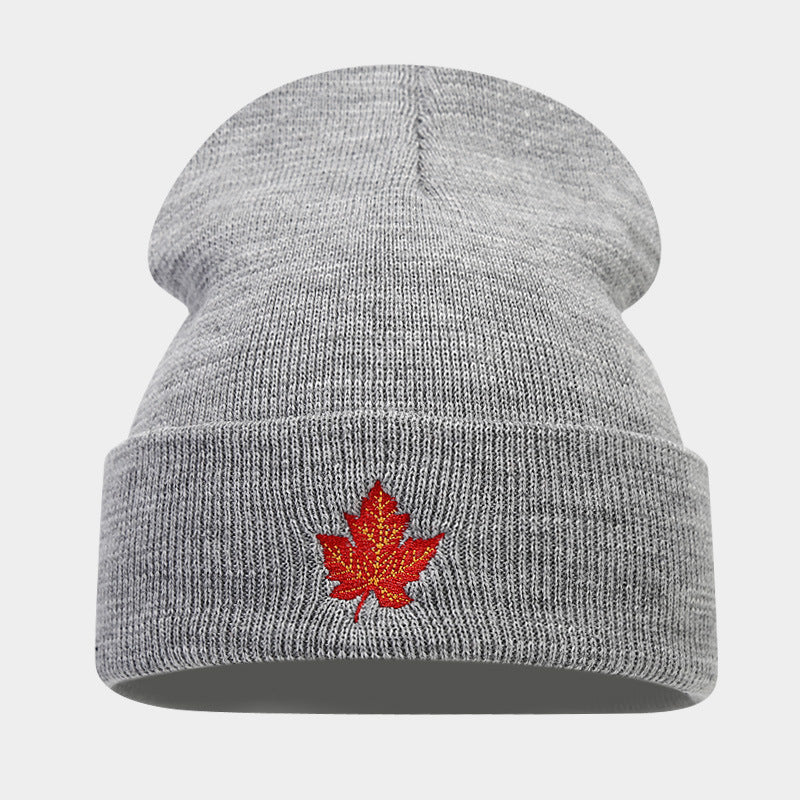 Red Maple Leaf Knit Beanie: Street Style Warm Hat