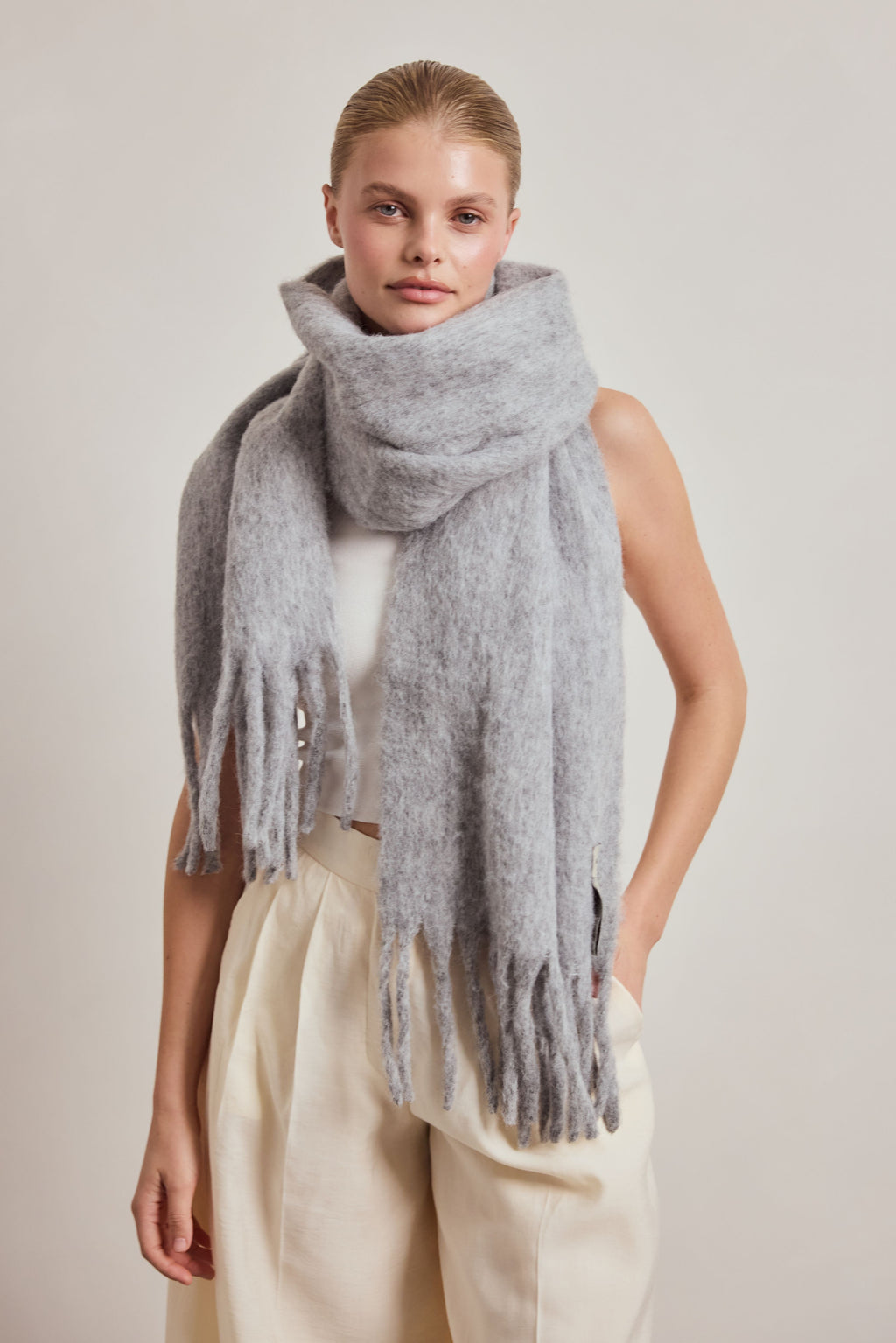 The Reykjavik Scarf with Wool - Grey